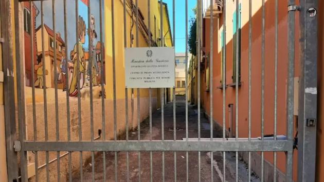 Evaso dal carcere minorile, si è costituito ai carabinieri