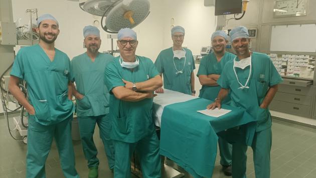 Delicato intervento all'avanguardia su paziente grave eseguito nell'ospedale di Parma