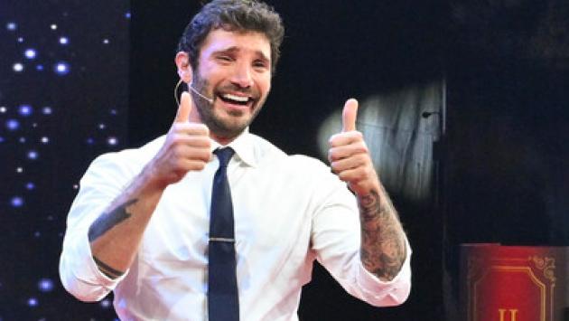 Conti sarà re degli show su Rai1, la novità è De Martino ai "pacchi"