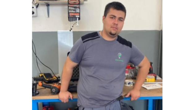 Muore folgorato a 19 anni