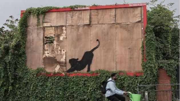 Banksy, giorno 6, spunta la Leonessa Incatenata