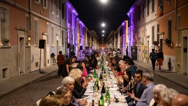 Via della Salute, è iniziata la Cena dei 300