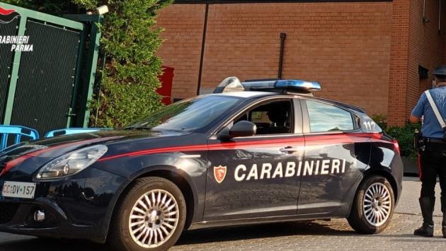 Distraggono la titolare e rubano gioielli preziosi, la tecnica usata e le immagini li incastrano: denunciati tre sudamericani