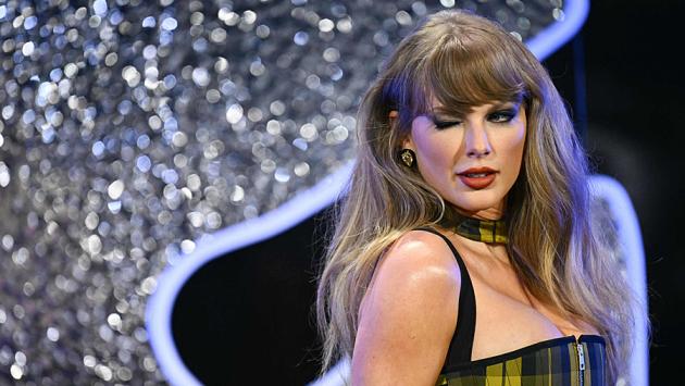 Taylor Swift dona 5 milioni per vittime uragani Milton ed Helene
