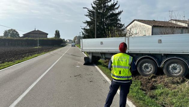 Spettacolare incidente e tragedia evitata