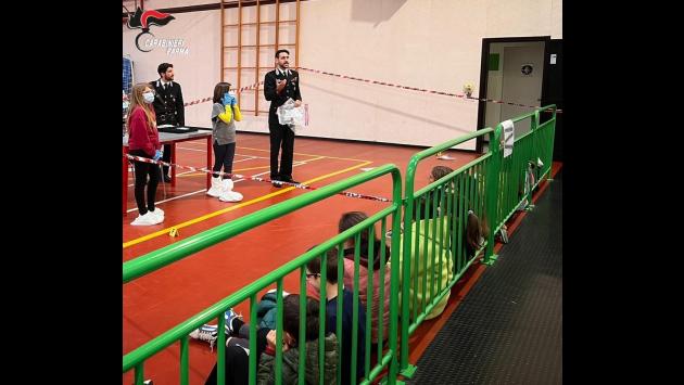 I carabinieri della compagnia di Fidenza incontrano gli studenti dell'Istituto comprensivo Franco Maria Ricci