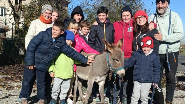 Cabriolo, è  arrivato Pannocchia l'asinello «figlio dell'alluvione»