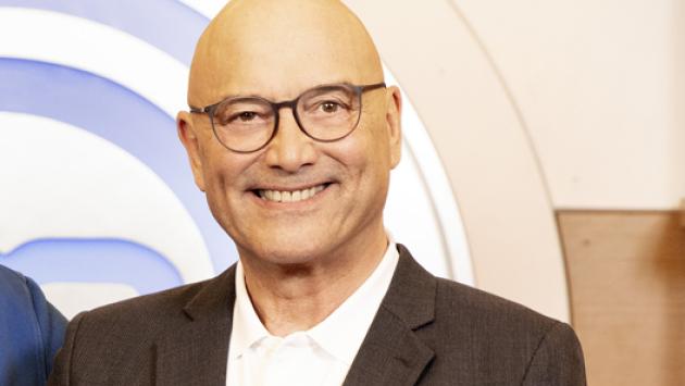Tredici persone lo accusano di molestie: il giudice di Masterchef Uk Gregg Wallace lascia il programma