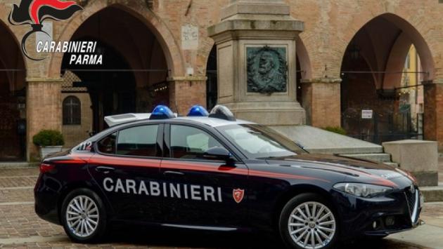 Fidenza: tenta il furto di abbigliamento sportivo “griffato” nascondendolo sotto la giacca e in una borsa. Denunciato 21enne straniero 