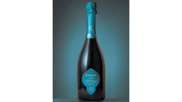 Corte Aura Franciacorta  Raramè Pas Dosè 2012, splendido perlage, al naso frutta gialla e cremoso al sorso  