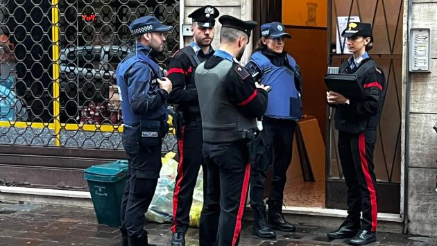 Via Cavour, condominio fatiscente   «Due appartamenti  inabitabili»