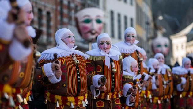Viaggi in maschera