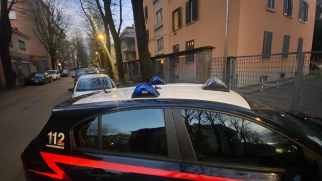 Carabinieri in via Ruggero 