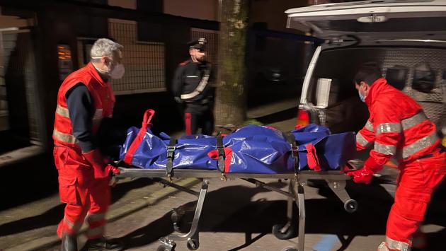 Donna trovata morta in casa a Parma, si farà l'autopsia