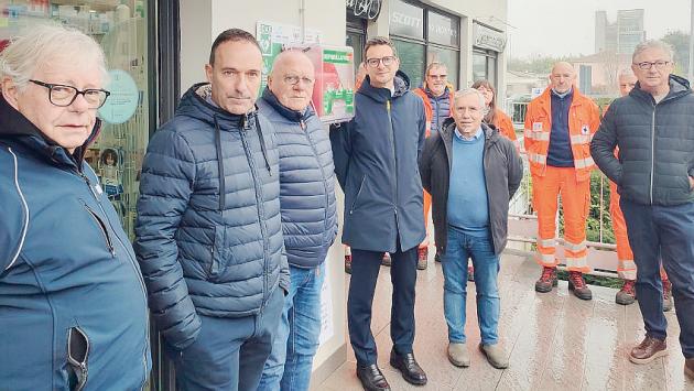 Un defibrillatore in via Toscana  nel ricordo di Stefano Casoli