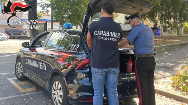 Traversetolo: controlli dei carabinieri, scoperte irregolarità in due cantieri edili. Una persona denunciata, un'attività sospesa e sanzioni per oltre 18.000 euro 