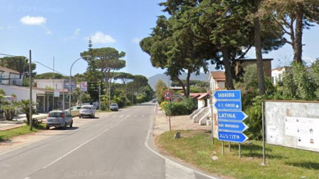 Blocca l'ambulanza con un bimbo a bordo e dà pugno a medico