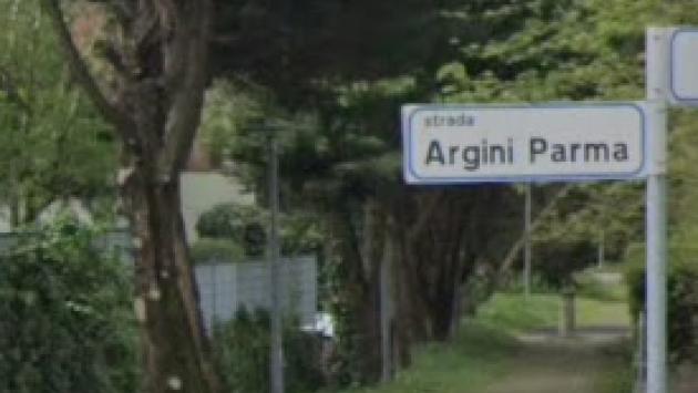 Fumo da un appartamento, paura in via Argini per "colpa"  di un pentolino sul fornello