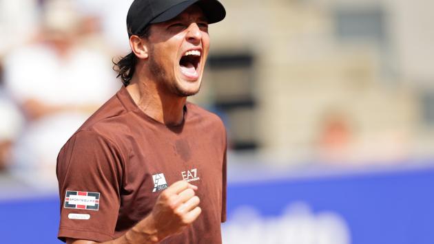 Tennis:  Darderi vince il torneo di Bastad, battuto De Jong in tre set