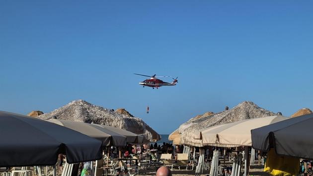  Ragazzina annega in mare a Pescara mentre fa il bagno con gli amici 