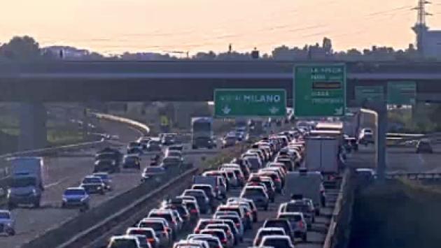 Traffico intenso nel tratto parmigiano dell'A1, code a tratti