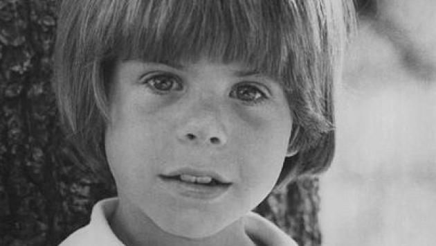 E' morto Adam Rich, era il piccolo della  serie tv  "La famiglia Bradford". Aveva 54 anni
