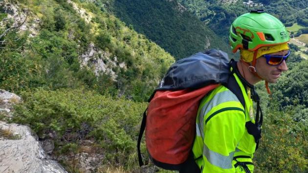 Coppia perde l'orientamento nei pressi del Lago scuro: salvati da un volontario Saer che stava facendo un escursione