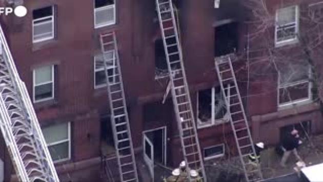 Incendio in un appartamento a New York: 19 morti tra cui 9 bambini