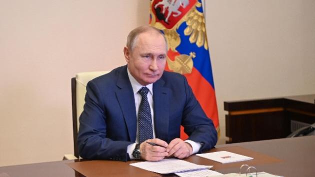 Putin firma leggi che annettono quattro regioni ucraine