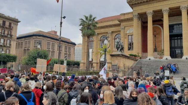 8 marzo: in corteo a Palermo sciopero femminista e contro guerra