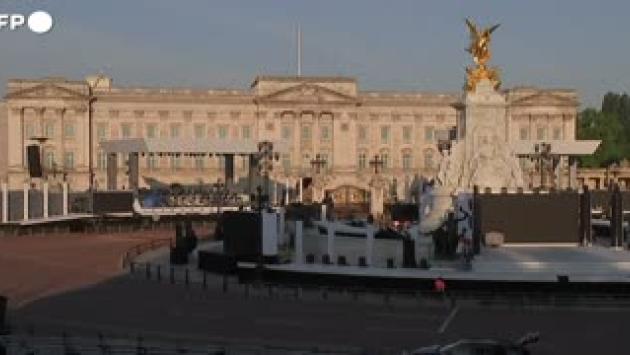 Lancia cartucce di arma da fuoco vicino a Buckingham Palace: arrestato 