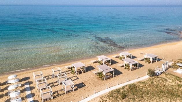L'estate del caro-spiaggia, 1.000 euro al giorno per un gazebo nel Salento