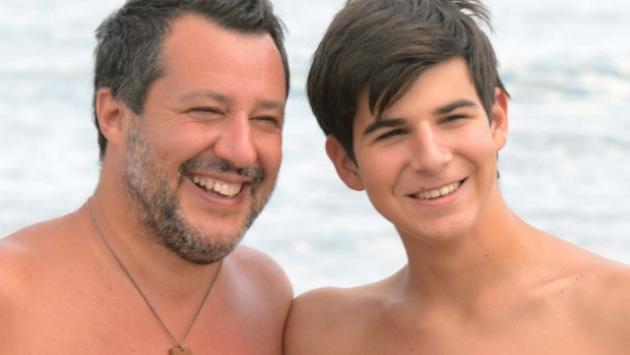 Rapina al figlio di Salvini: la polizia arresta due giovani