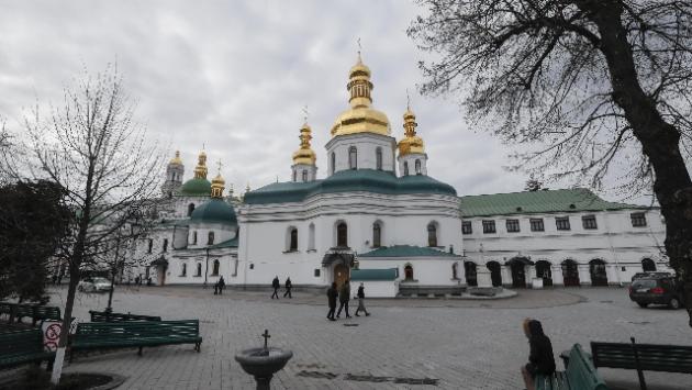 Ucraina, il parlamento mette al bando la Chiesa ortodossa 
