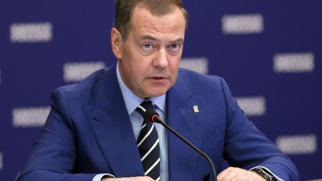 Medvedev, spingerci a confini '91 porterà a guerra globale