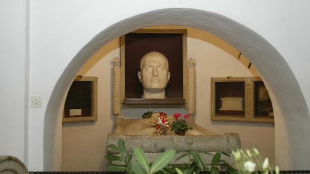 Un centinaio a Predappio alla commemorazione della morte di Mussolini