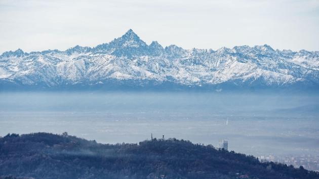 Dispersi due alpinisti sul Monviso, ricerche in corso