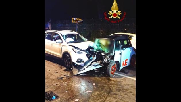 A 16 anni  in minicar si scontra con un'altra auto, è gravissimo