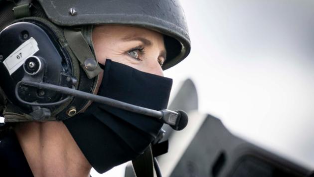 Copenaghen chiama le donne alla leva, 'per evitare la guerra'