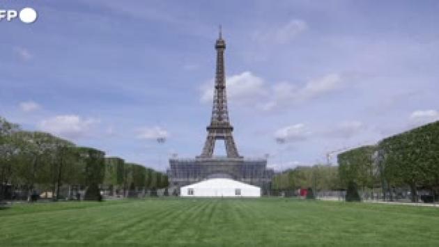 Parigi: cucine da incubo al Villaggio, Peaty 'vermi nel cibo' 