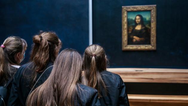 Parigi, una misteriosa associazione chiede la restituzione della Gioconda: il caso al Consiglio di Stato 