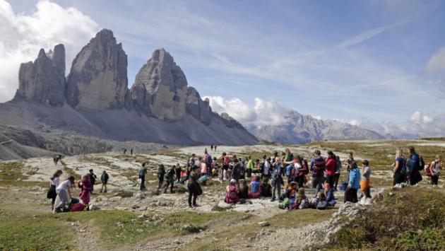 Un alpinista muore precipitando dalla Cima Grande di Lavaredo sotto gli occhi dei genitori