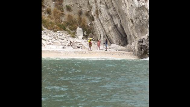 Maltempo, canoisti salvati dalla Croce Rossa a Sirolo