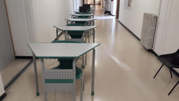 Razzismo e omofobia in aula: docente indagato