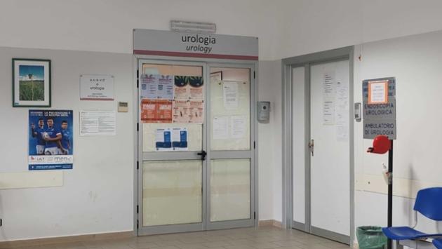 Ancora violenza in ospedale: paziente prende a calci un medico in Puglia