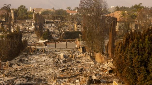 Sale il bilancio delle vittime a Los Angeles: almeno 10 morti