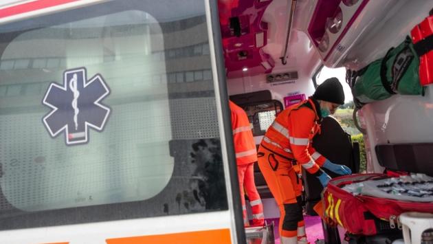 Muore nel Modenese schiacciato dal trattore mentre ara un campo 