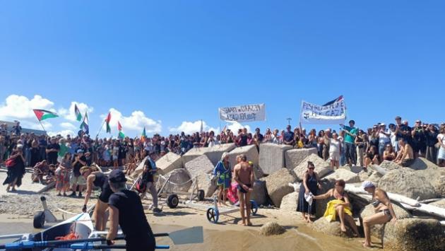 In centinaia a Pesaro, 'buon vento' alla Global Sumud Flotilla