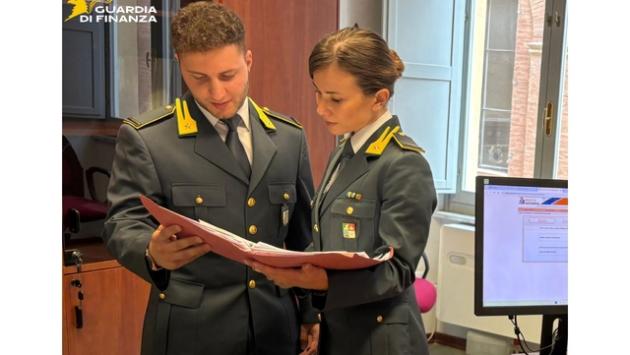 Fatture false, sequestro da 1,1 milioni in filiera del lusso