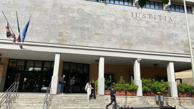 Processo Grillo jr, polemiche per ipotesi sentenza domani